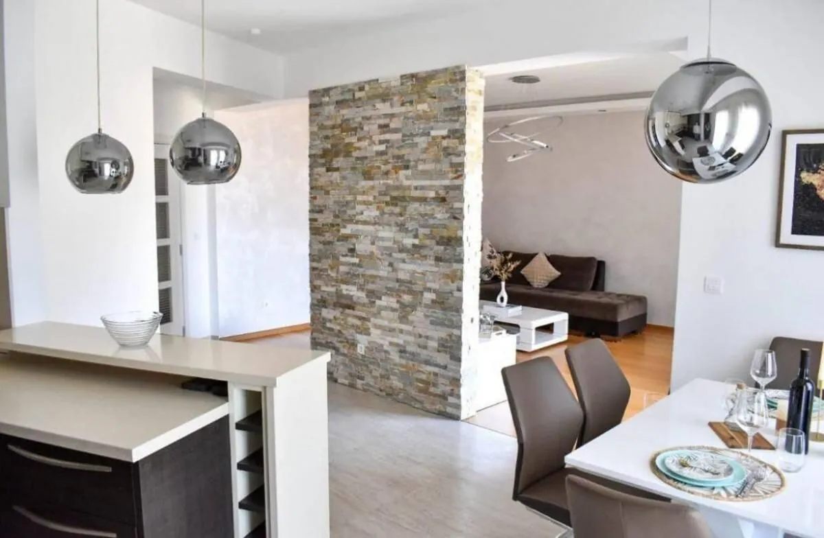 Rent, two bedroom apartment, 84m², Kotor, Crna Gora