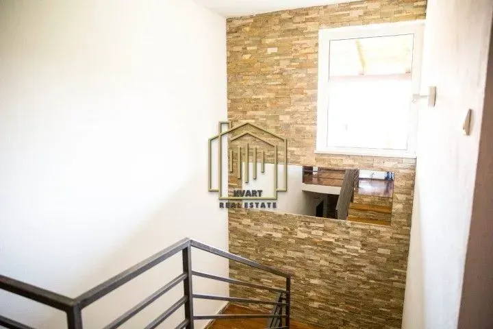 Prodaja, kuća, 200m², Zabjelo, Podgorica