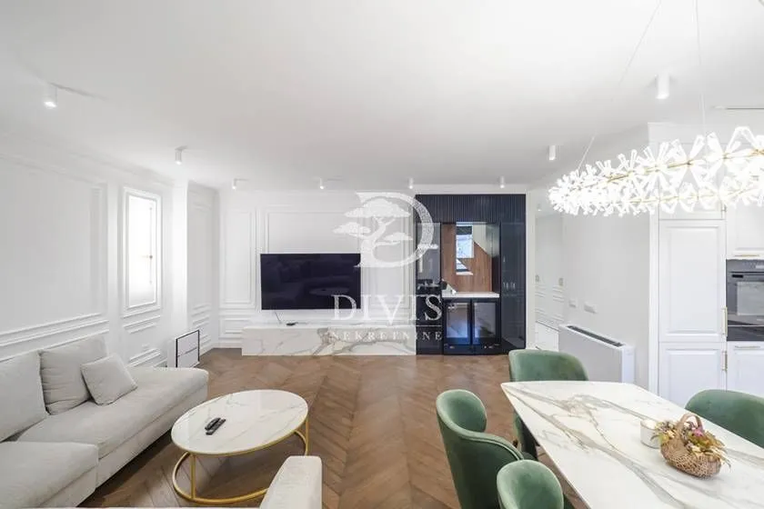 Prodaja, trosoban stan, 115m², Vračar Sve Podlokacije, Beograd