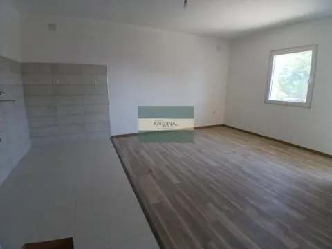 Prodaja, trosoban stan, 94m², Solaris, Jagodina - image 16