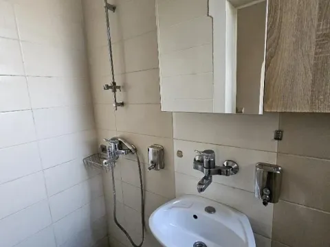 Izdavanje, dvosoban stan, 32m², Stari Grad, Beograd - image 19