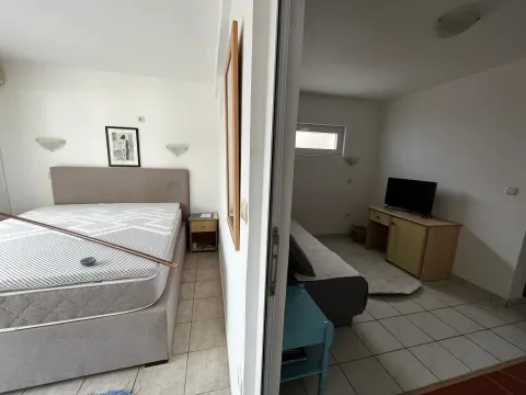 Izdavanje, jednosoban stan, 55m², Rafailovići, Budva - image 22