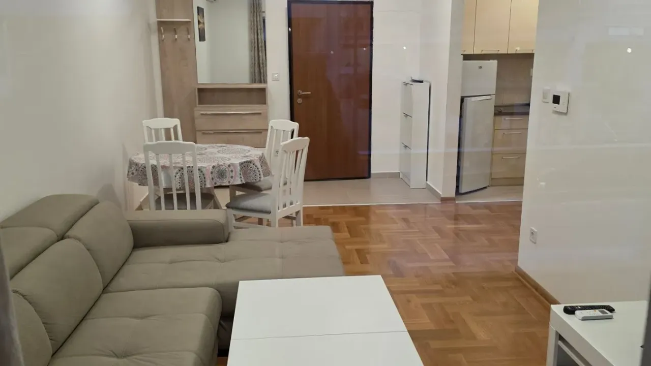 Rent, one bedroom apartment, 45m², Budva, Crna Gora