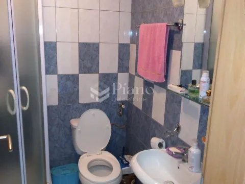 Rent, one bedroom apartment, 42m², Podgorica, Crna Gora - image 9