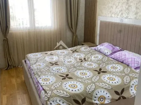 Izdavanje, dvosoban stan, 70m², Stari Aerodrom, Podgorica - image 8