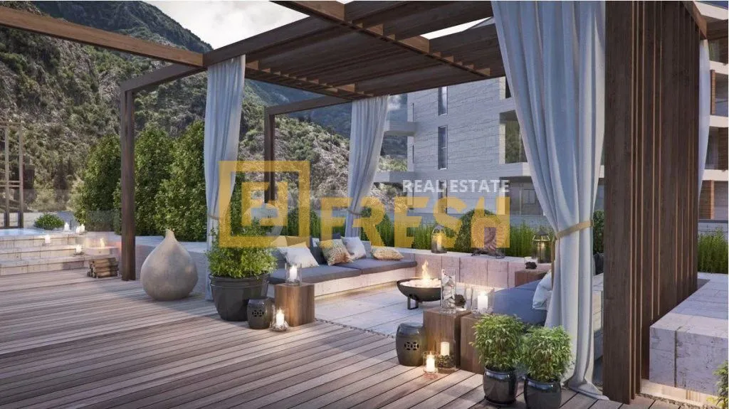 Prodaja, jednosoban stan, 61m², Kotor, Crna Gora