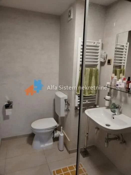 Izdavanje, stan, 46m², Višnjička Banja, Palilula Sve Podlokacije