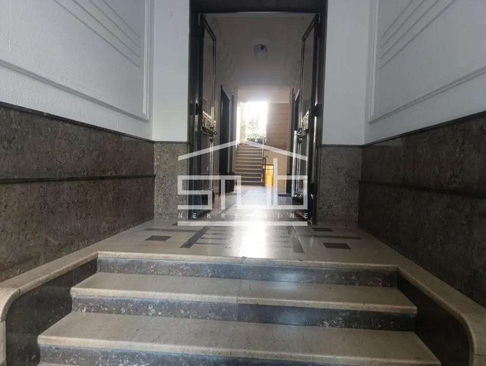 Sale, two bedroom apartment, 77m², Stari Grad, Beograd