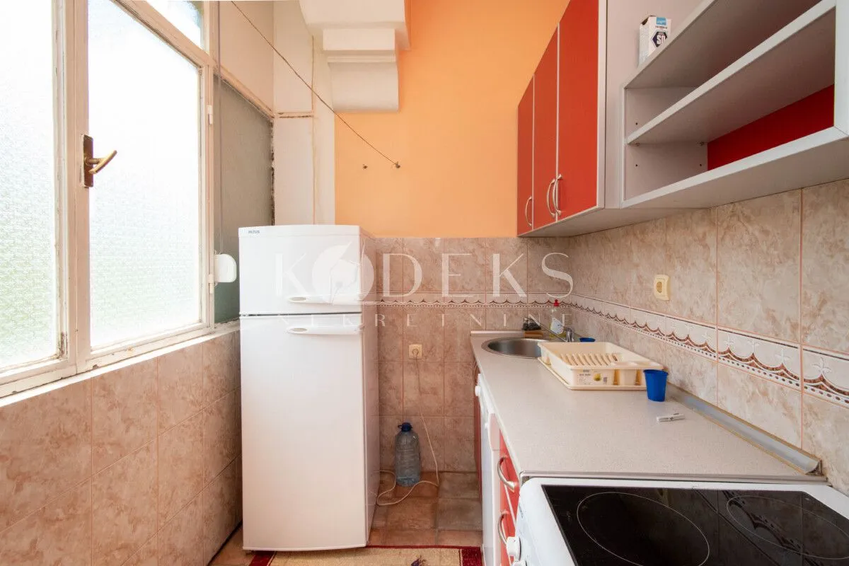 Izdavanje, jednosoban stan, 45m², Centar, Podgorica