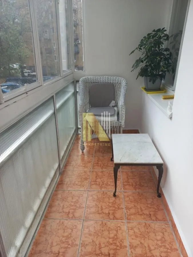 Izdavanje, dvosoban stan, 50m², Grbavica, Novi Sad Sve Podlokacije