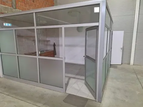 Izdavanje, poslovni prostor, 1700m², Zemun Sve Podlokacije, Beograd - image 5