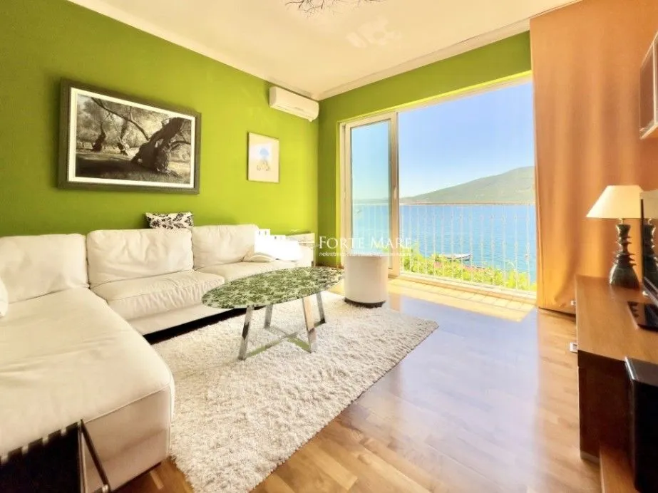 Prodaja, jednosoban stan, 42m², Đenovići, Herceg Novi