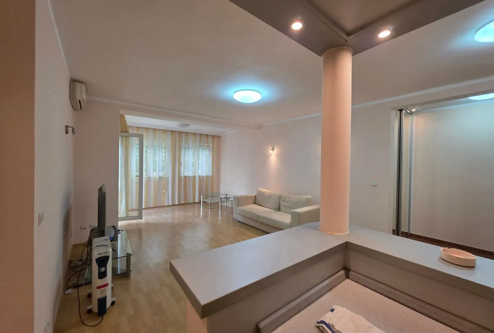 Prodaja, dvosoban stan, 70m², Centar, Budva