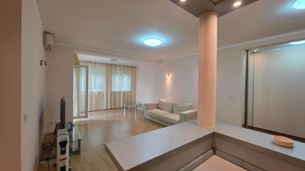 Prodaja, dvosoban stan, 70m², Centar, Budva