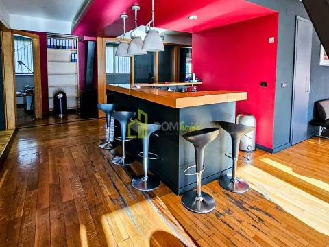 Izdavanje, poslovni prostor, 222m², Centar, Podgorica - image 5