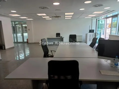 Sale, office space, 90m², Sajmište, Novi Sad