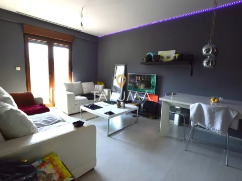 Izdavanje, jednosoban stan, 40m², Stari Aerodrom, Podgorica - image 1