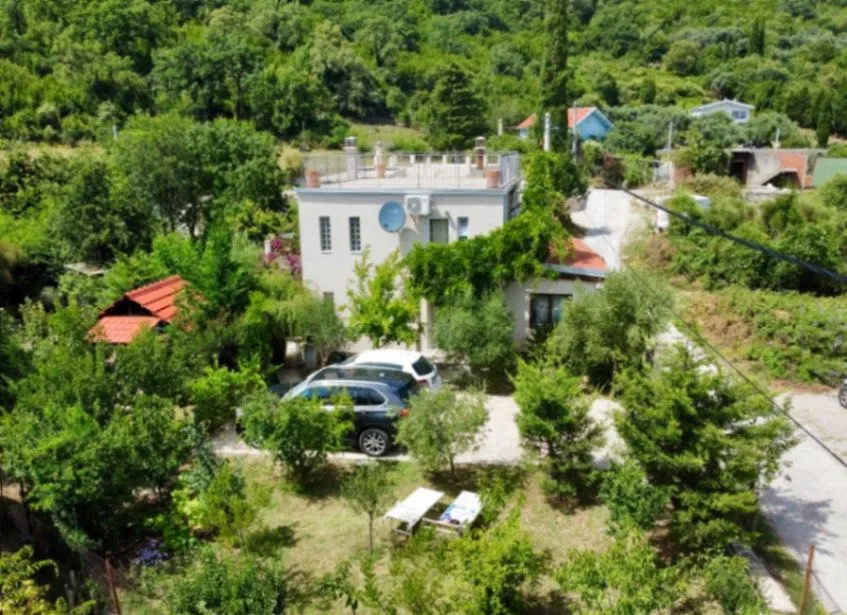 Prodaja, kuća, 122m², Šušanj, Bar
