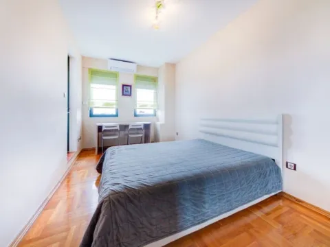 Prodaja, dvosoban stan, 85m², Centar, Podgorica - image 7