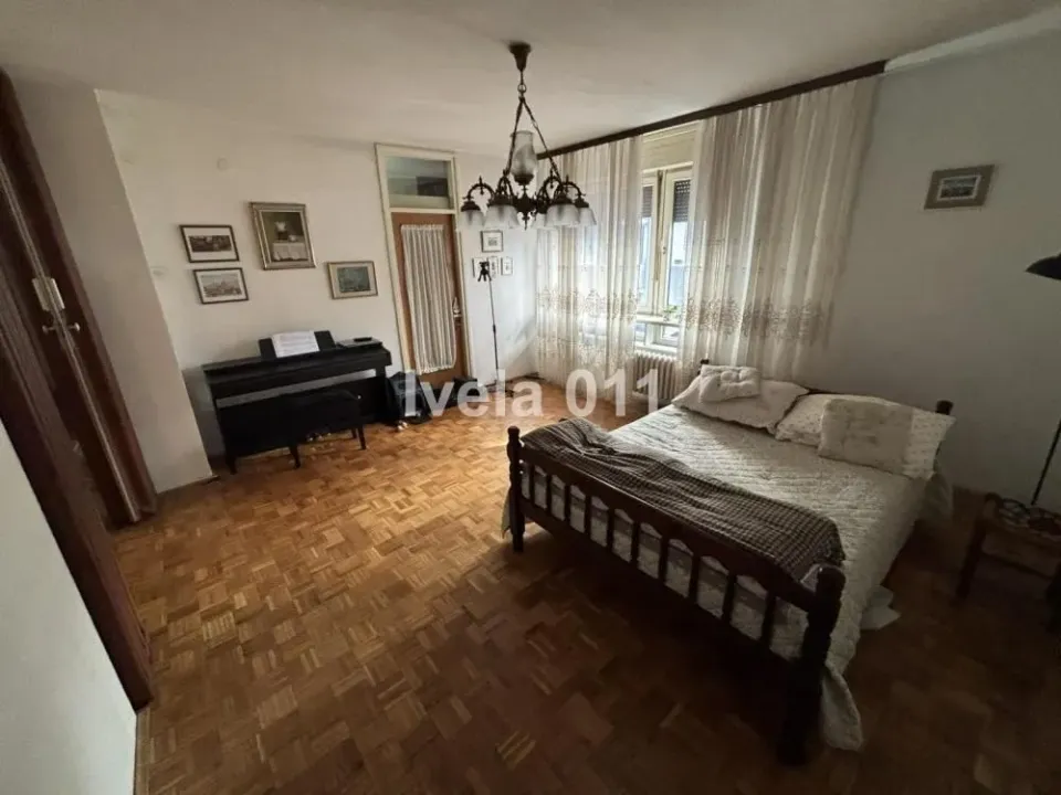 Sale, four bedroom apartment, 73m², Vračar Hram, Vračar Sve Podlokacije