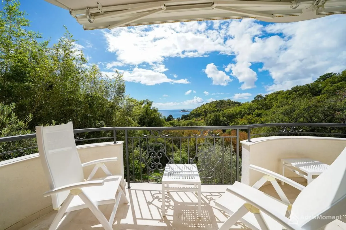 Prodaja, dvosoban stan, 86m², Petrovac, Budva