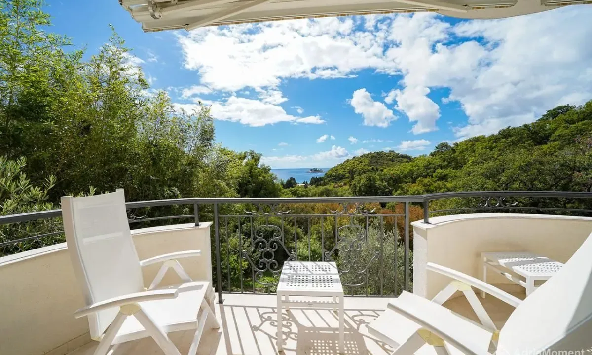 Prodaja, dvosoban stan, 86m², Petrovac, Budva