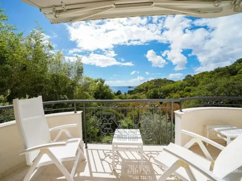 Prodaja, dvosoban stan, 86m², Petrovac, Budva - image 1