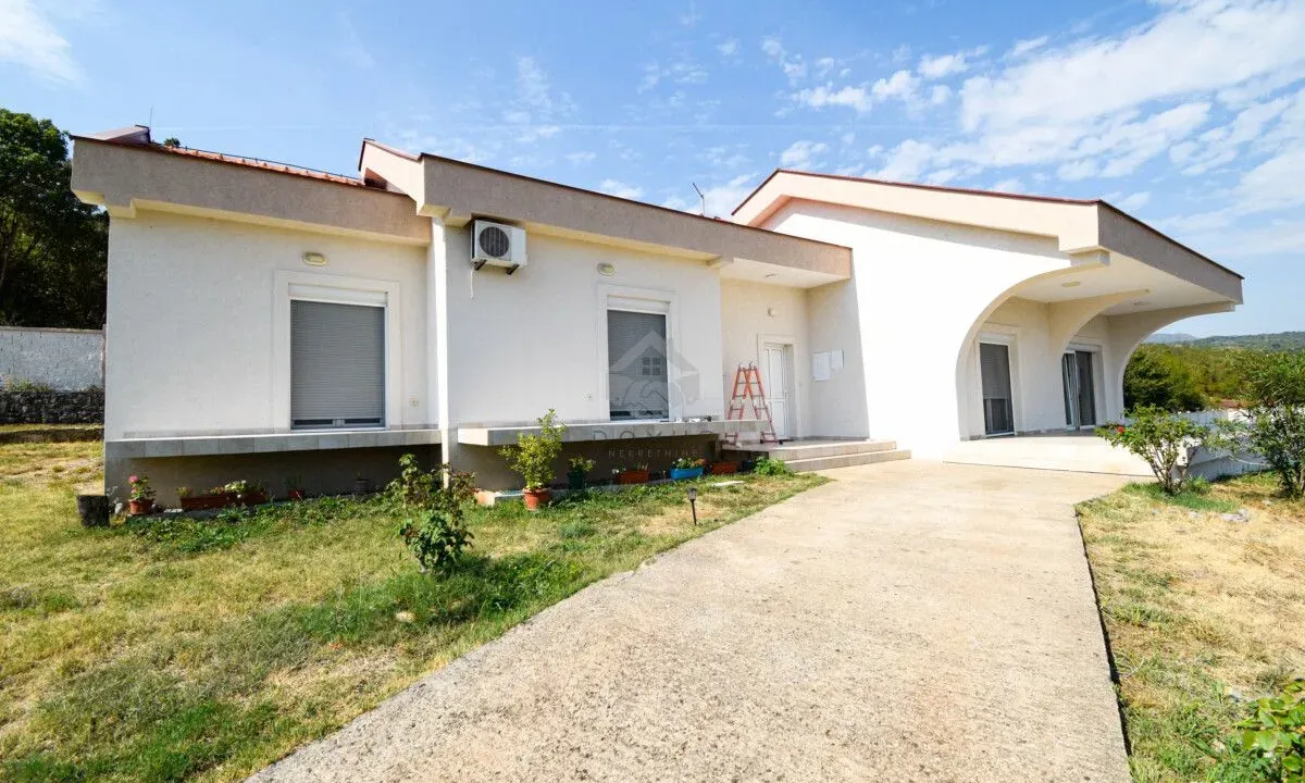 Izdavanje, kuća, 18000m², Podgorica, Crna Gora