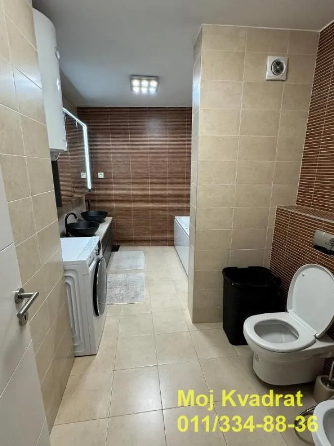 Sale, apartment, 270m², Skojevsko Naselje, Beograd