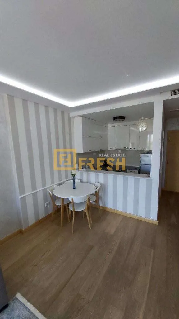 Rent, one bedroom apartment, 56m², Centar, Budva