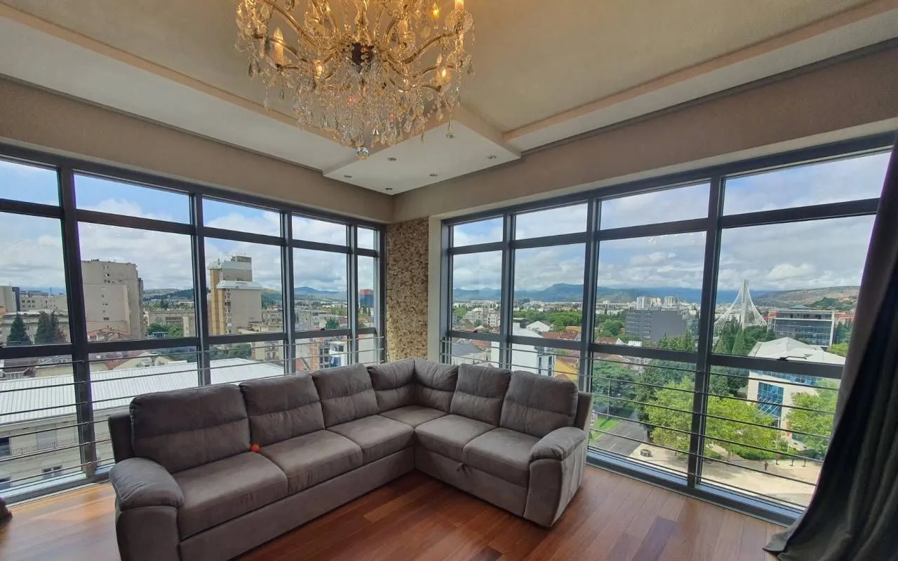 Rent, three bedroom apartment, 270m², Gorica C, Podgorica