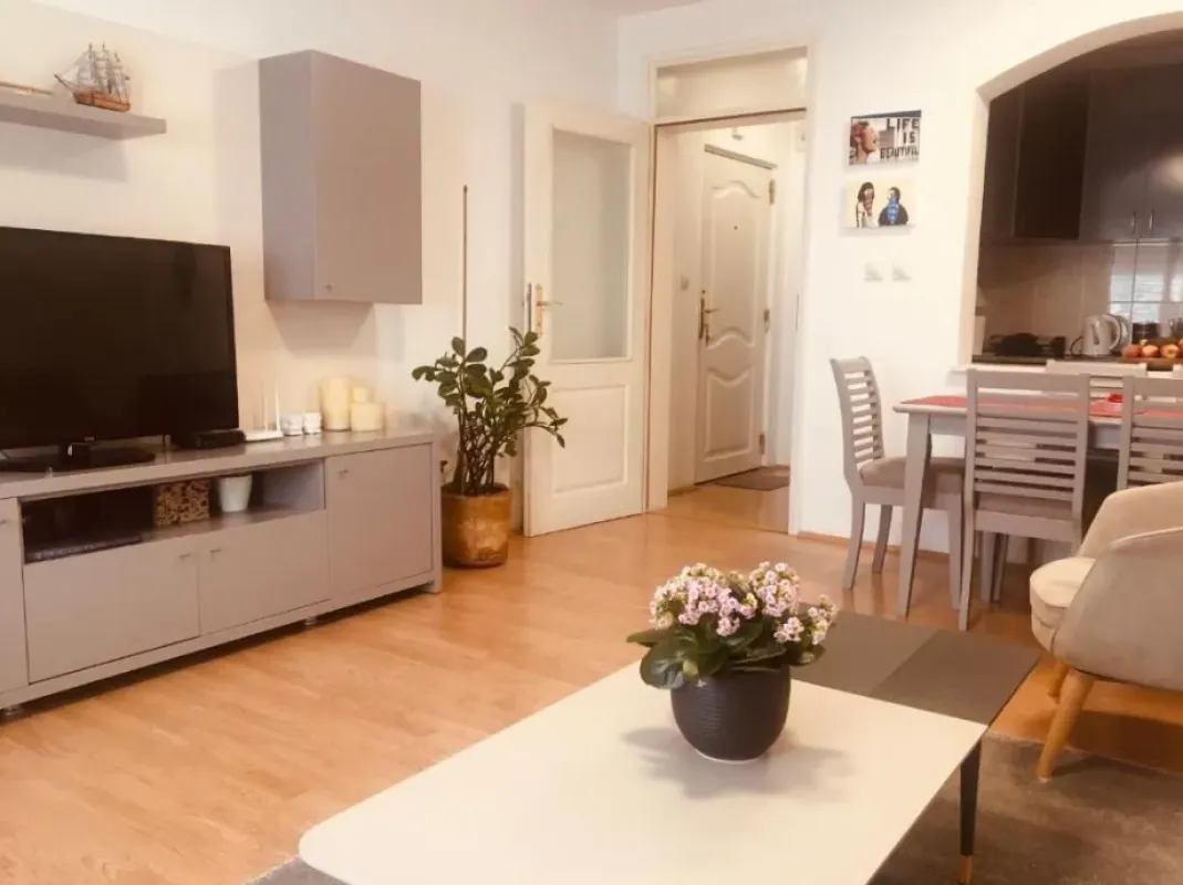 Sale, two bedroom apartment, 75m², Petrovac, Budva