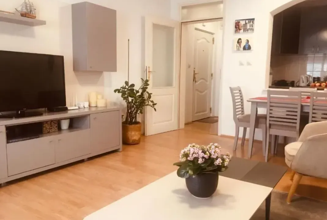 Sale, two bedroom apartment, 75m², Petrovac, Budva