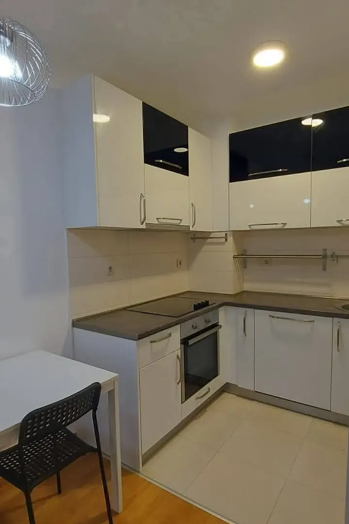 Prodaja, jednosoban stan, 43m², Stari Aerodrom, Podgorica