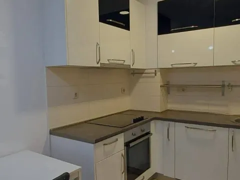 Prodaja, jednosoban stan, 43m², Stari Aerodrom, Podgorica - image 2