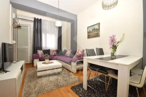 Rent, one bedroom apartment, 42m², Ljubović, Podgorica - image 2