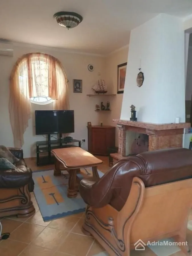 Sale, house, 330m², Utjeha, Bar