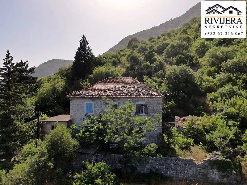 Prodaja, kuća, 140m², Kamenari, Herceg Novi