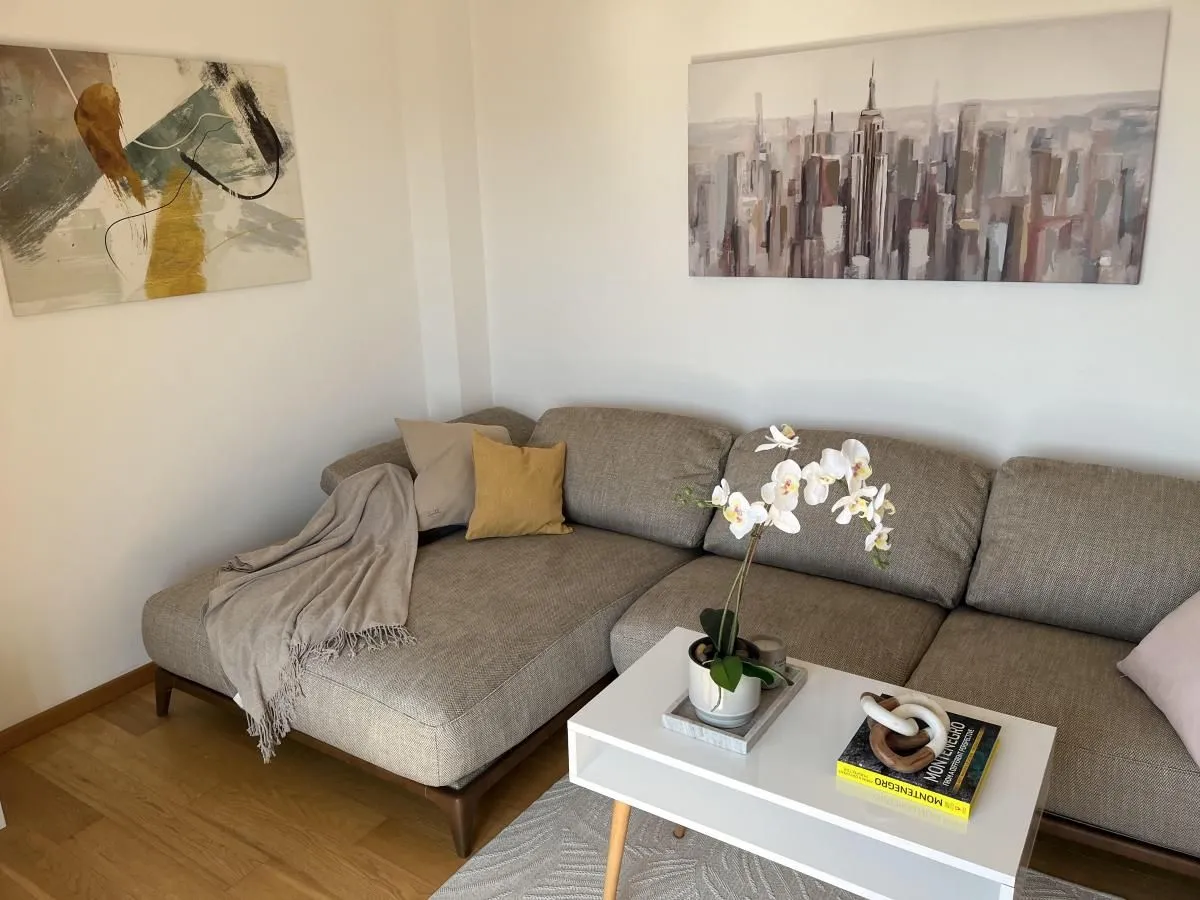 Prodaja, trosoban stan, 99m², Kalimanj, Tivat