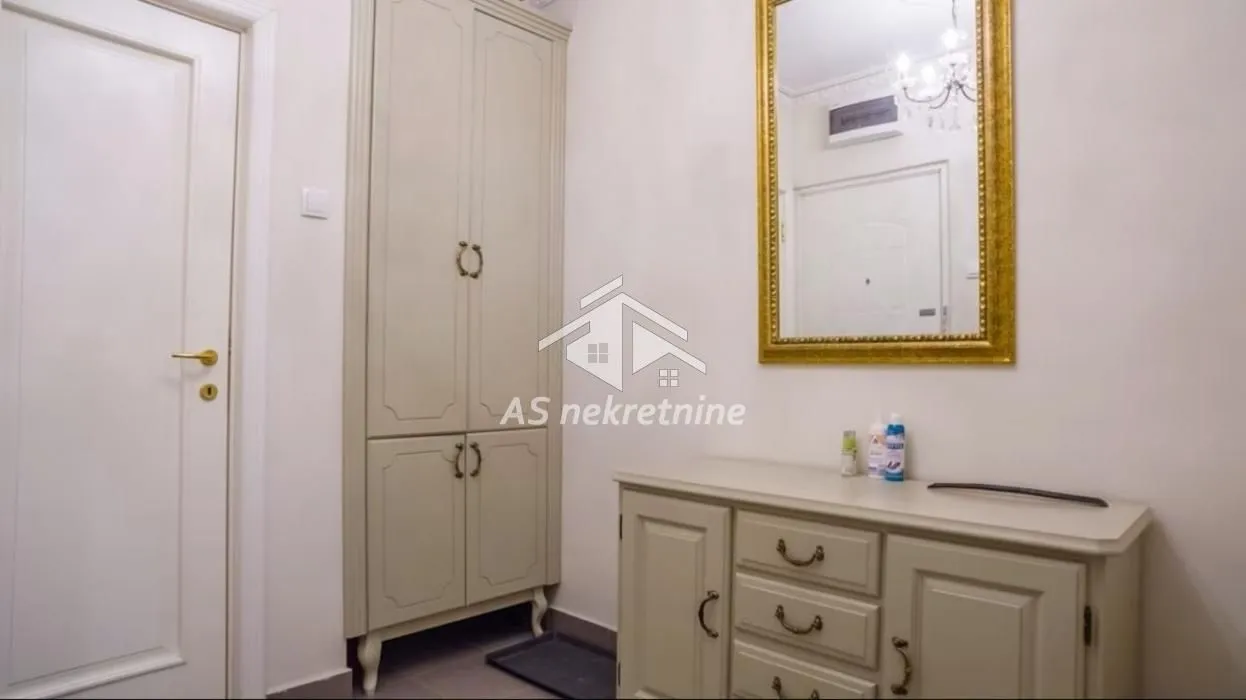 Sale, two bedroom apartment, 62m², Stari Grad, Beograd