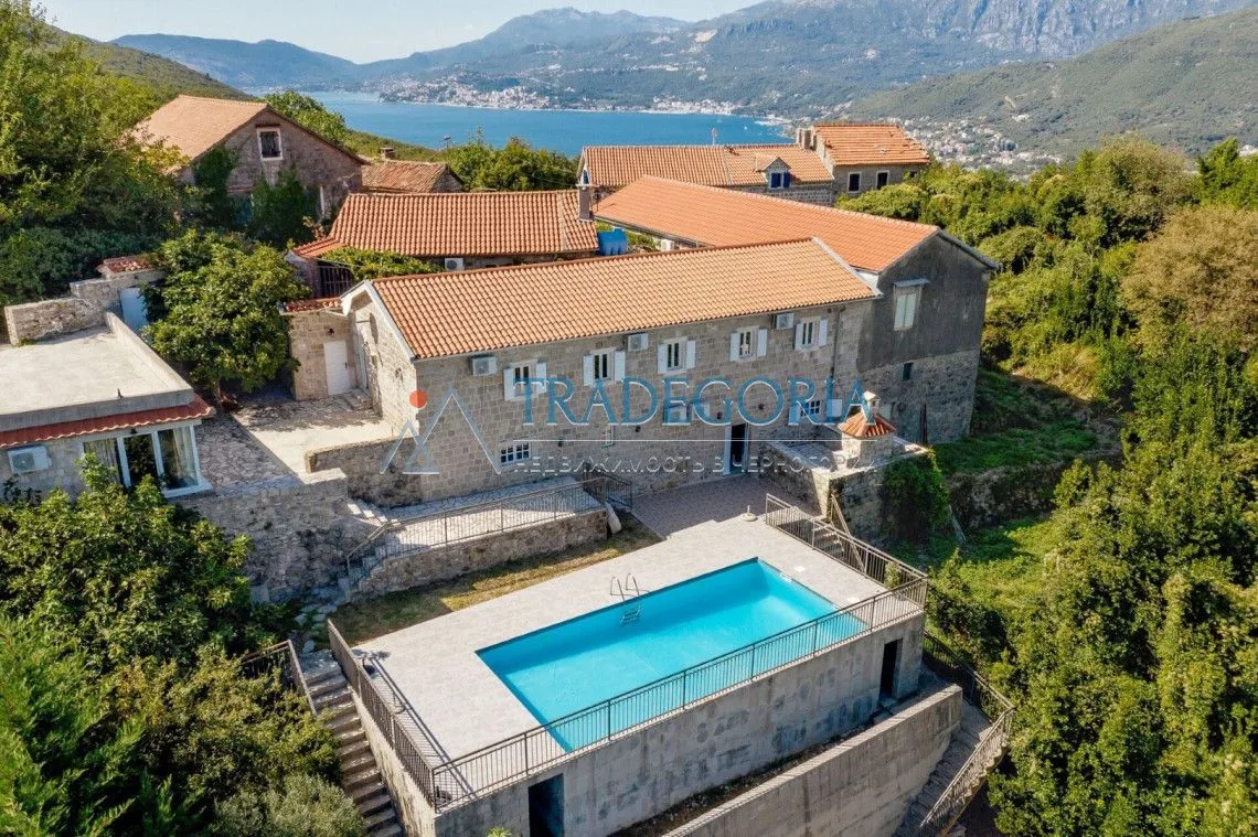 Prodaja, kuća, 176m², Krimovica, Kotor