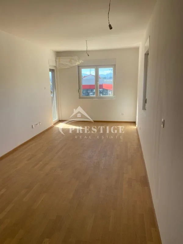 Prodaja, jednosoban stan, 45m², Pobrežje, Podgorica