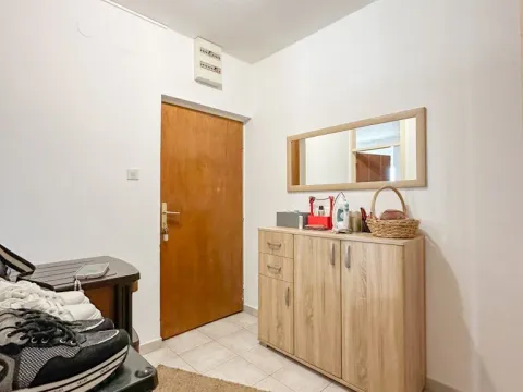 Prodaja, jednosoban stan, 55m², Stari Aerodrom, Podgorica - image 7