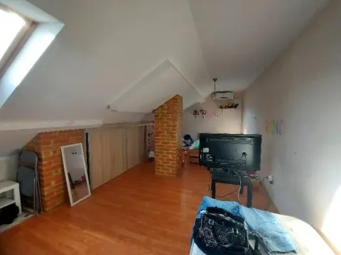 Prodaja, trosoban stan, 90m², Karaburma, Palilula Sve Podlokacije - image 3