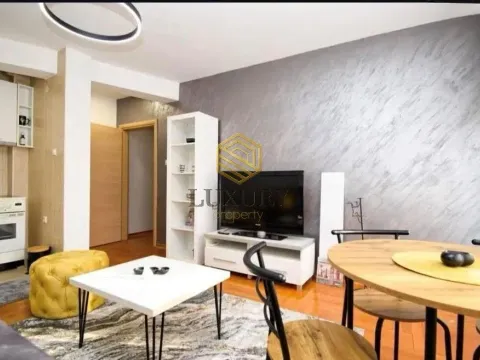 Prodaja, jednosoban stan, 37m², Centar, Podgorica - image 6