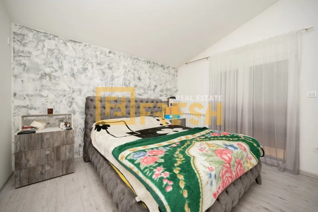 Prodaja, kuća, 250m², Zagorič, Podgorica