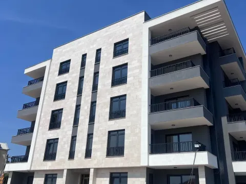 Prodaja, dvosoban stan, 89m², Gorica C, Podgorica - image 12