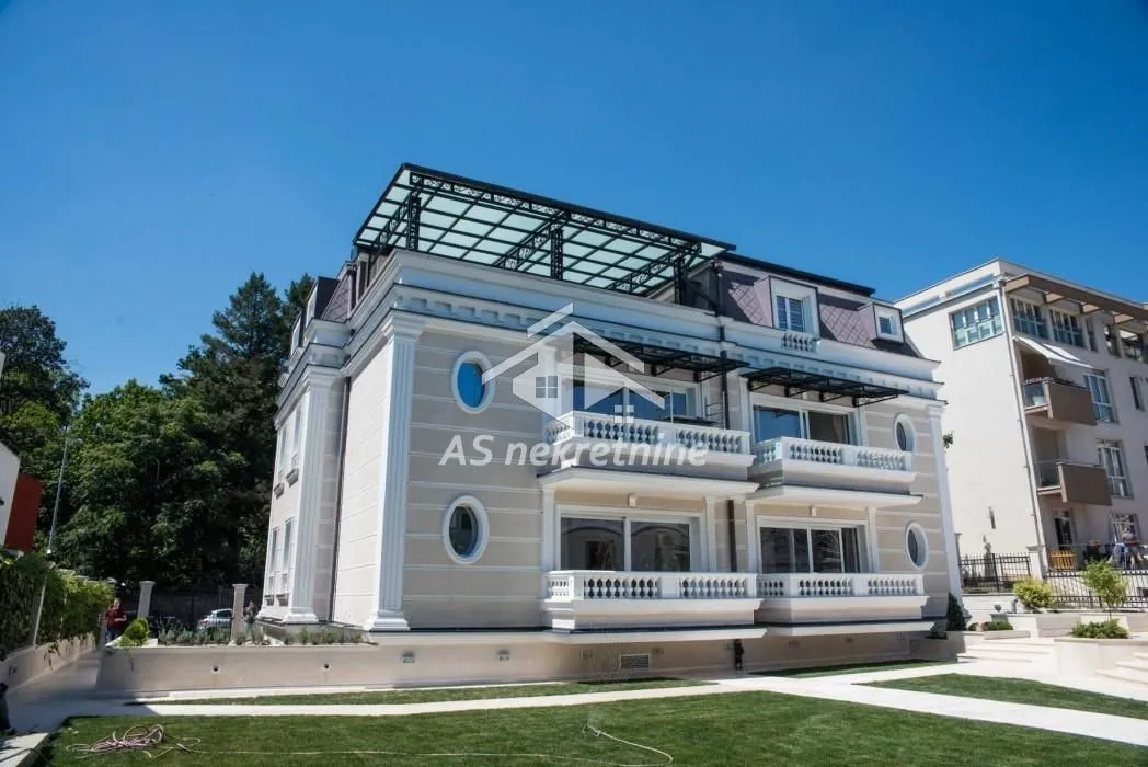 Izdavanje, kuća, 1400m², Savski Venac, Beograd