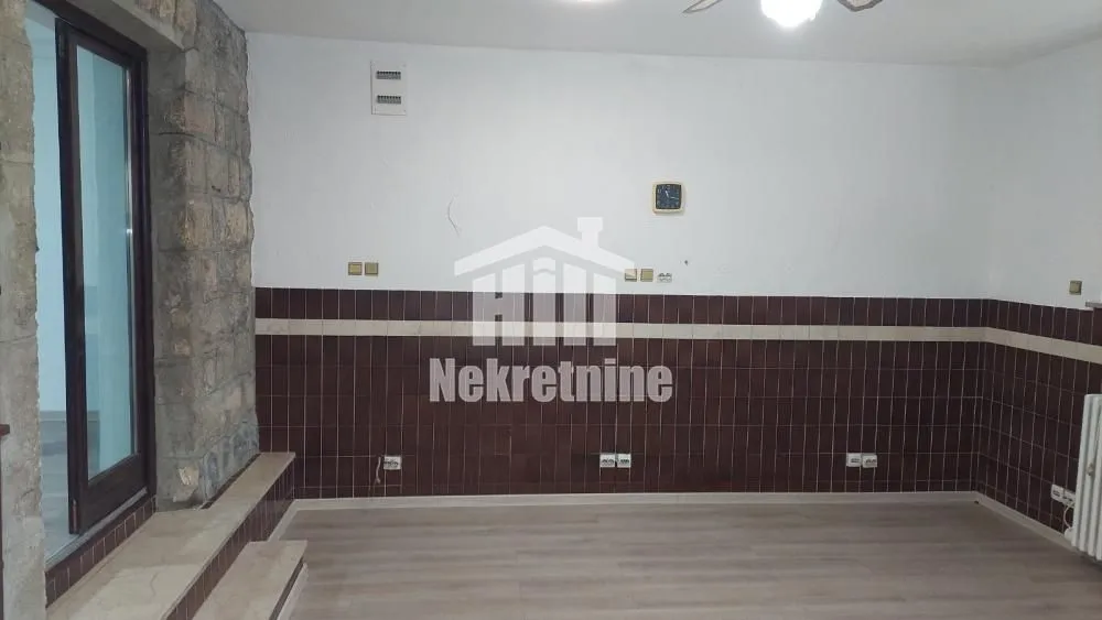 Izdavanje, dvosoban stan, 50m², Čukarica, Beograd
