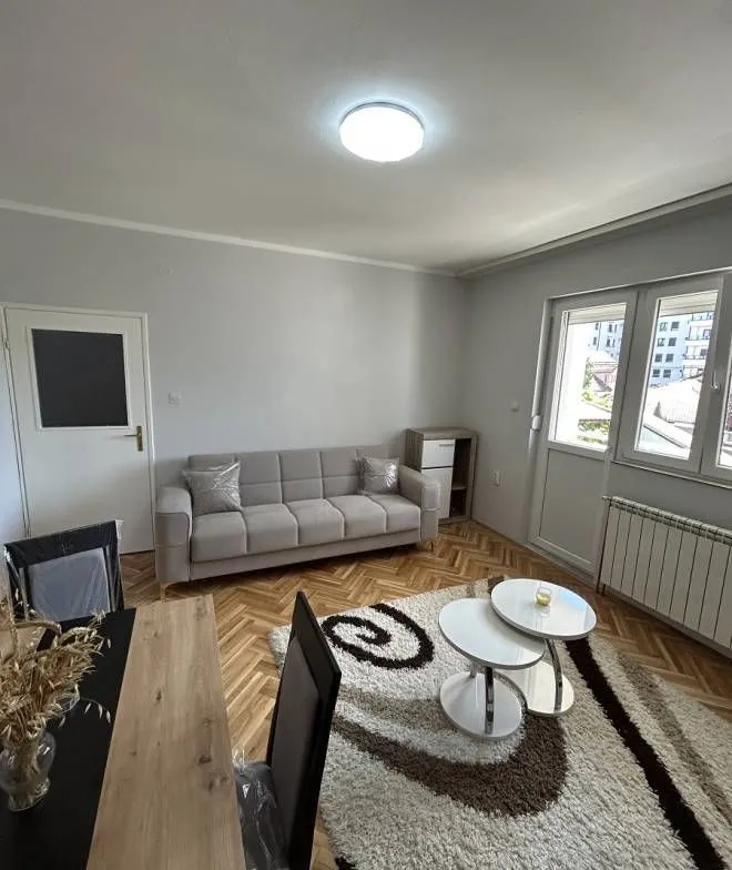 Rent, three bedroom apartment, 85m², Zeleno Brdo, Zvezdara Sve Podlokacije